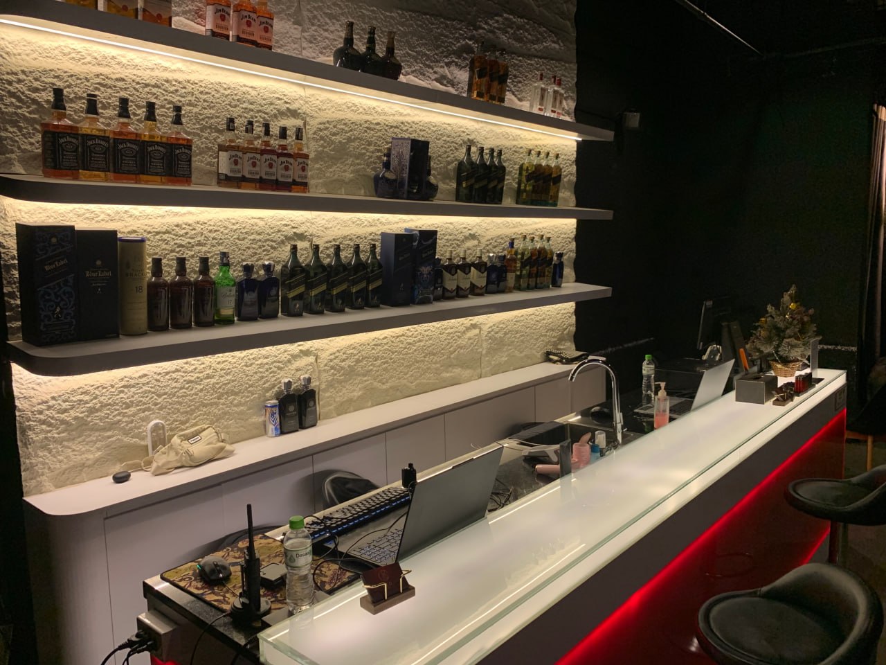 THE RED illuminated bar counter